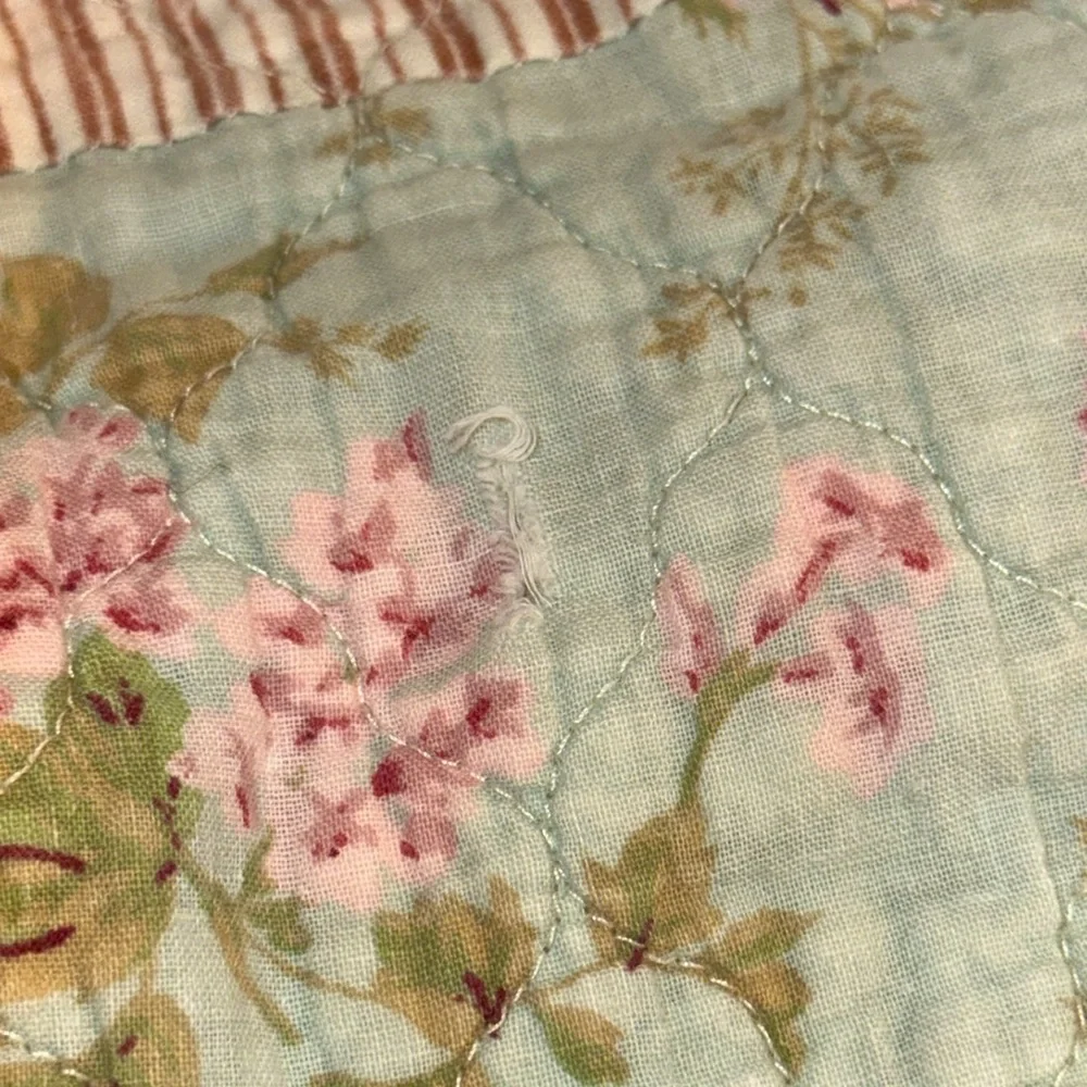 Vintage Floral shabby heirloom cottage Patchwork Quilt robin’s egg, pink,  brown - Picture 13 of 13